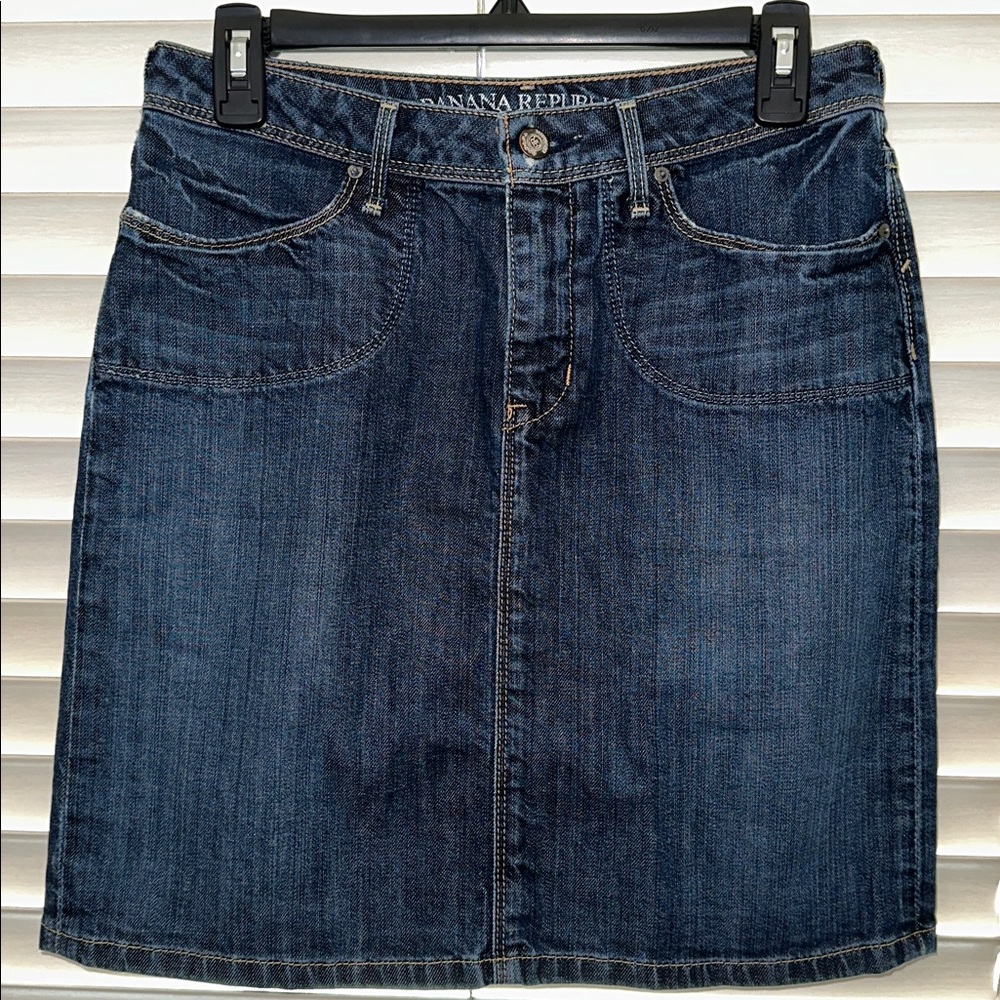 Banana Republic Cactus Distressed Blue Wash Cotton Stretch Denim Skirt Size 2P
